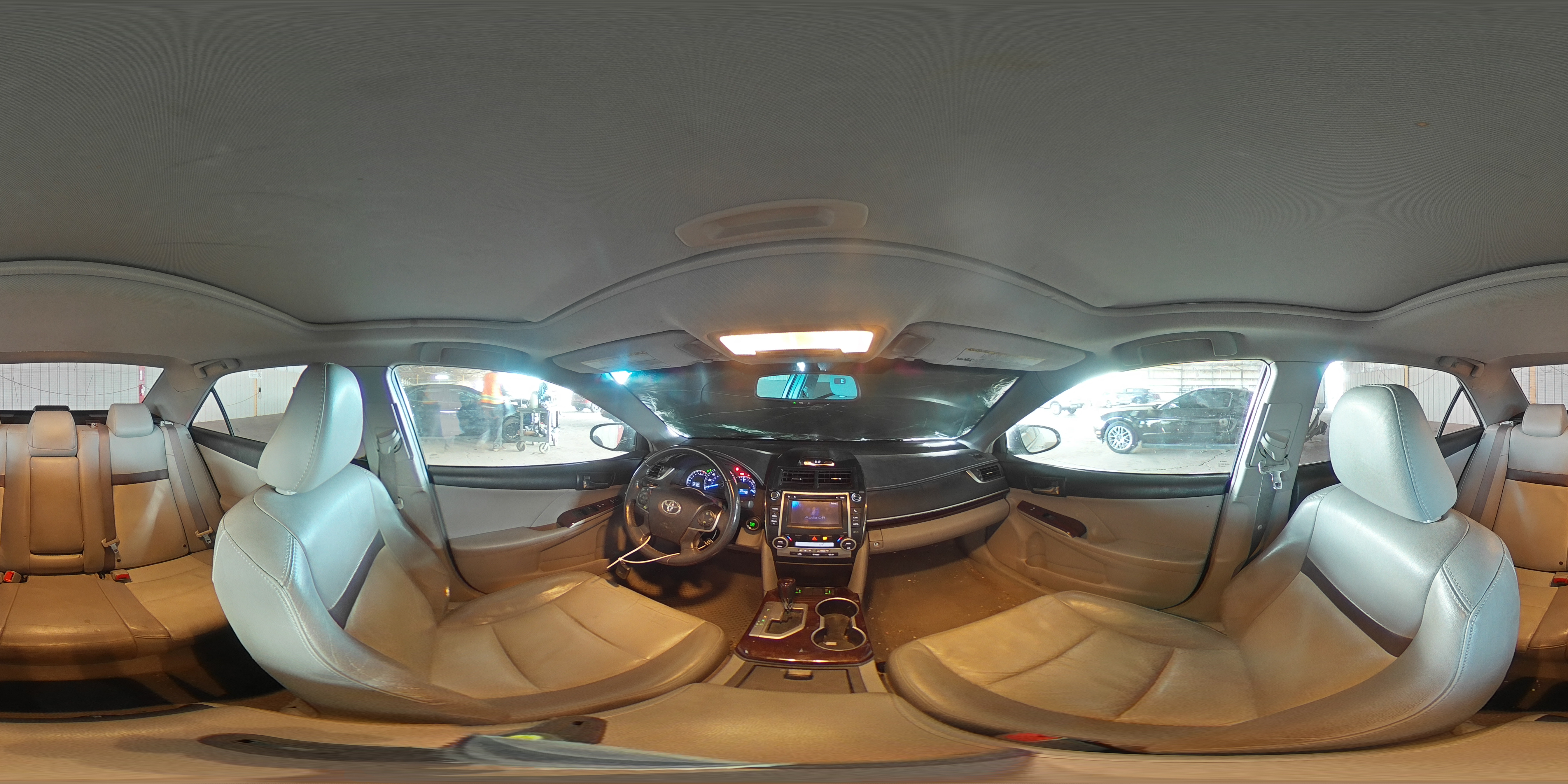 2012 Toyota Camry - Image 13