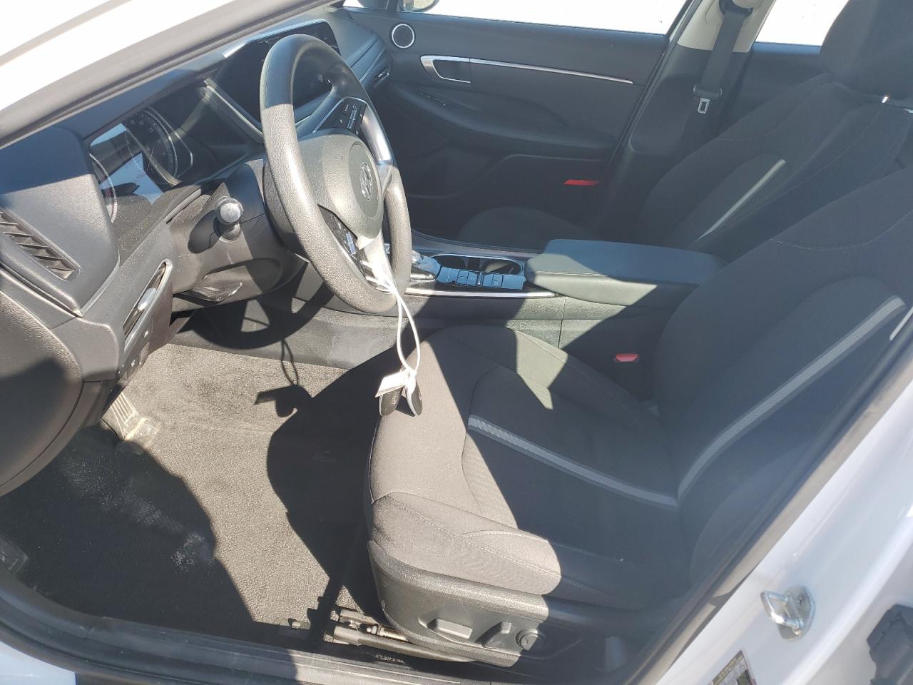 2022 Hyundai Sonata - Image 7