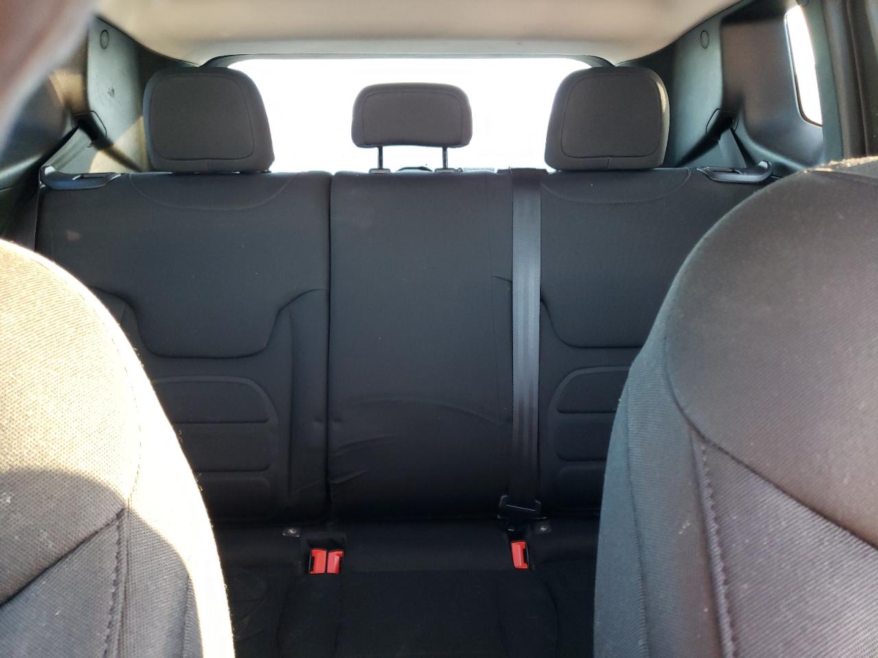 2021 Jeep Renegade - Image 10