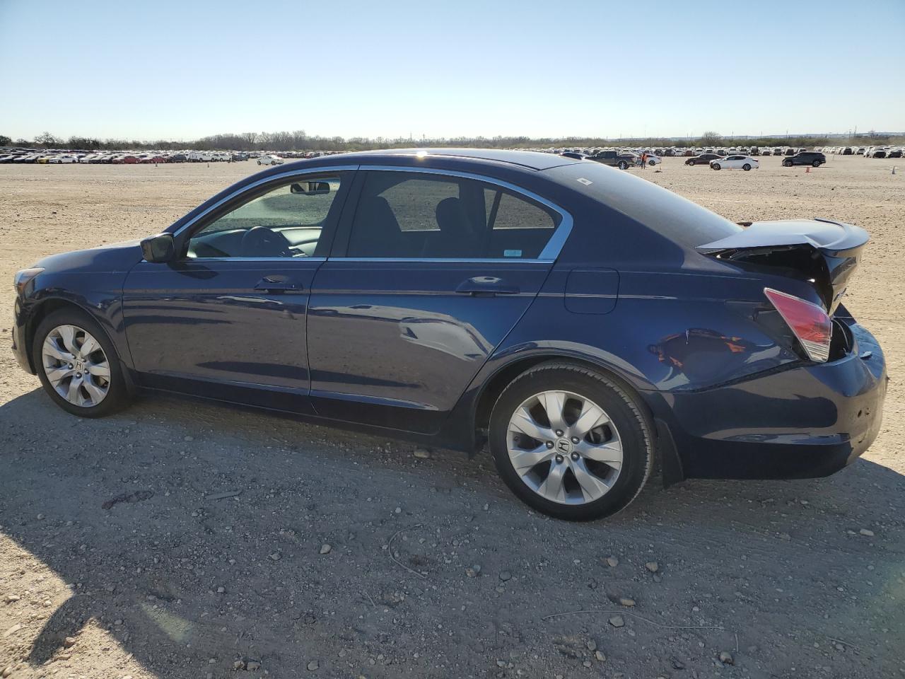 2009 Honda Accord - Image 2