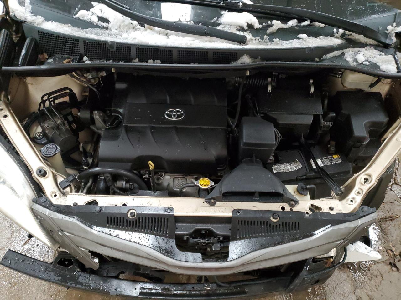 2014 Toyota Sienna - Image 12