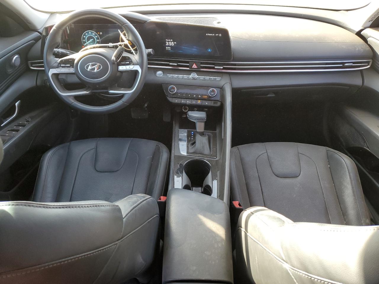2023 Hyundai Elantra - Image 8