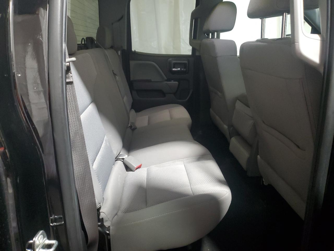 2016 Chevrolet Silverado - Image 10