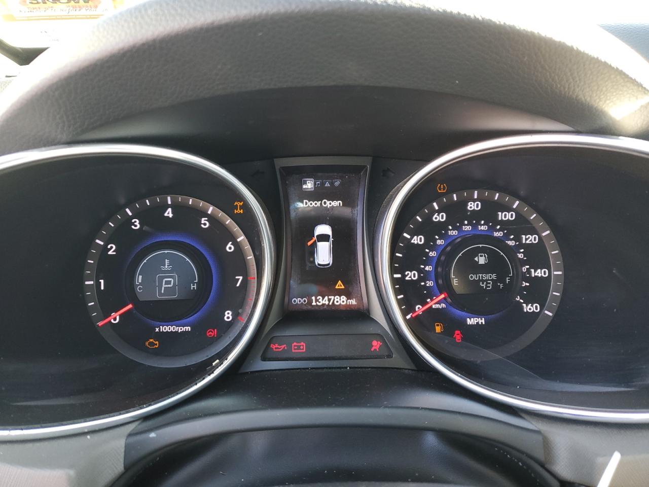 2013 Hyundai Santa Fe - Image 9