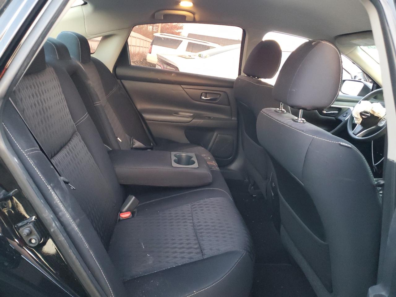 2017 Nissan Altima - Image 10