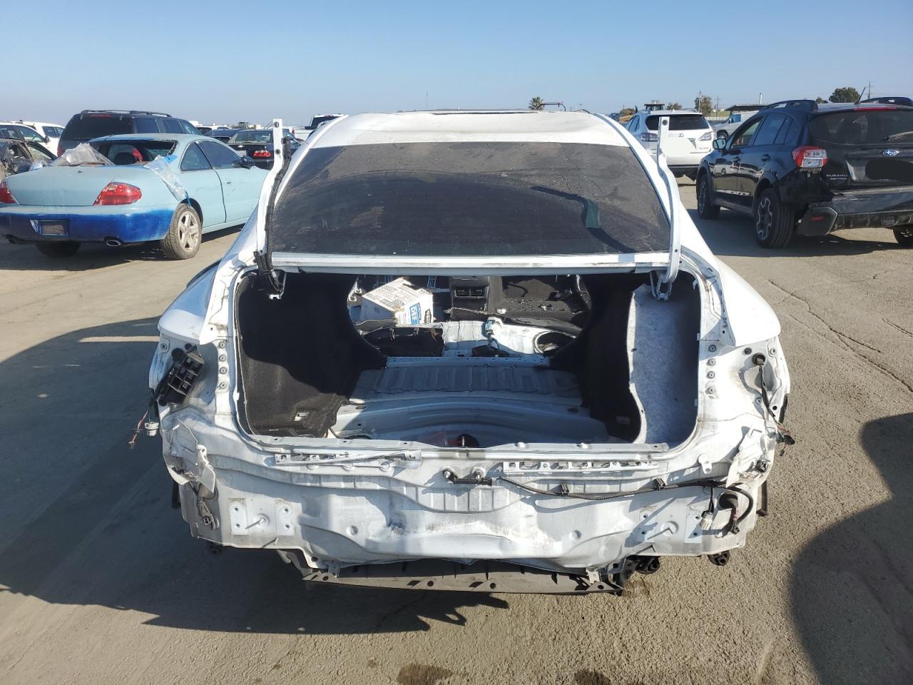 2022 Lexus IS - Image 6