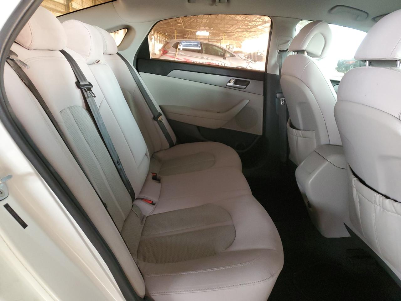 2015 Hyundai Sonata - Image 10