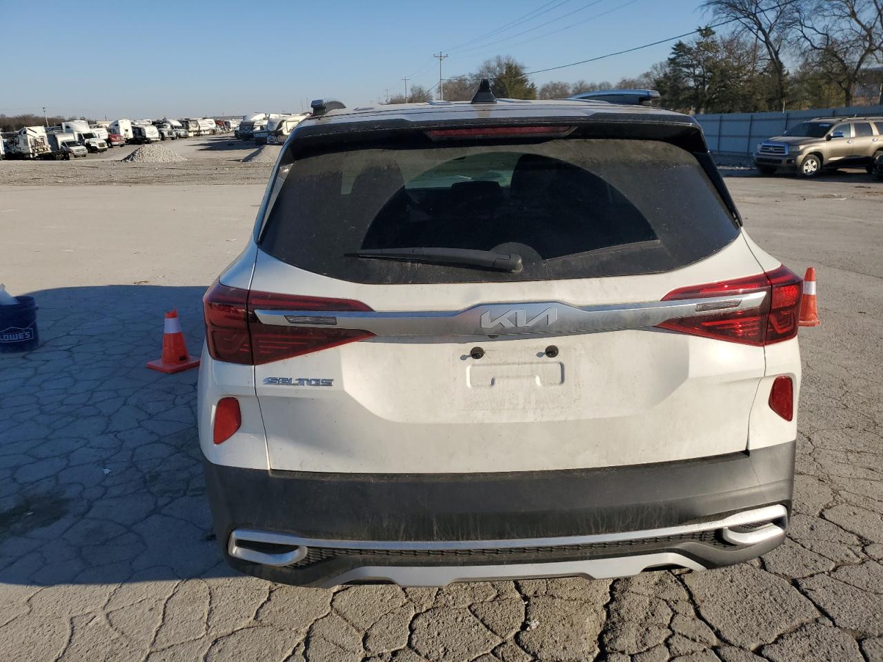 2023 Kia Seltos - Image 6