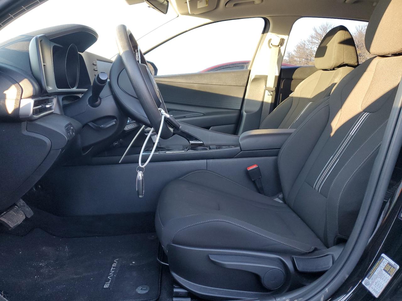 2023 Hyundai Elantra - Image 7