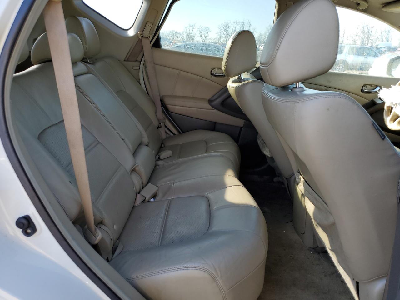2011 Nissan Murano - Image 12