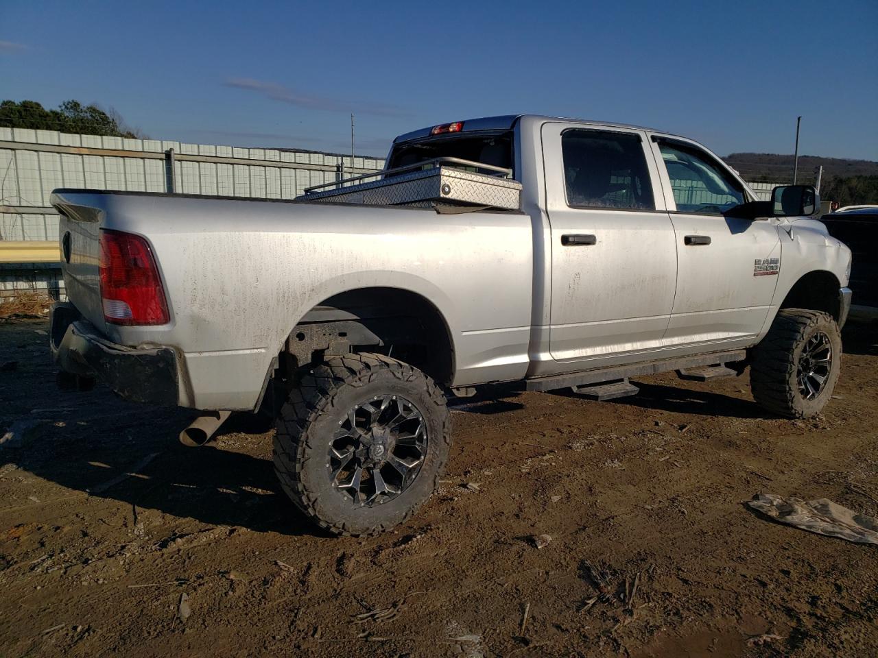 2018 RAM 2500 - Image 3