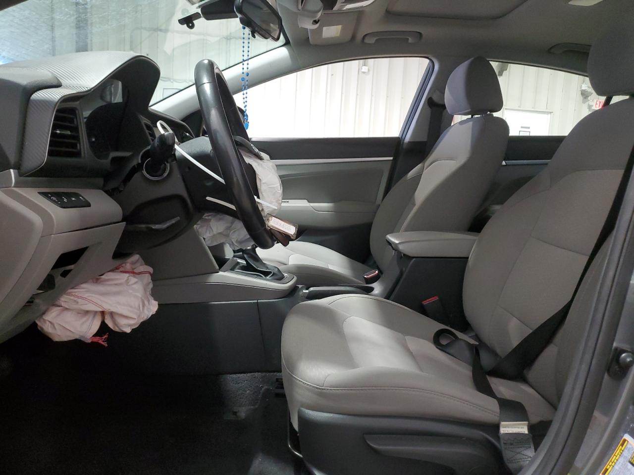 2020 Hyundai Elantra - Image 7
