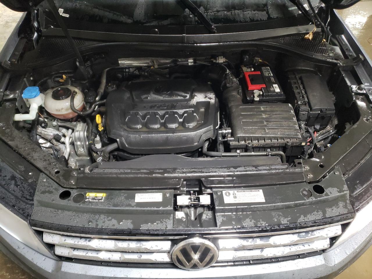 2020 Volkswagen Tiguan - Image 11