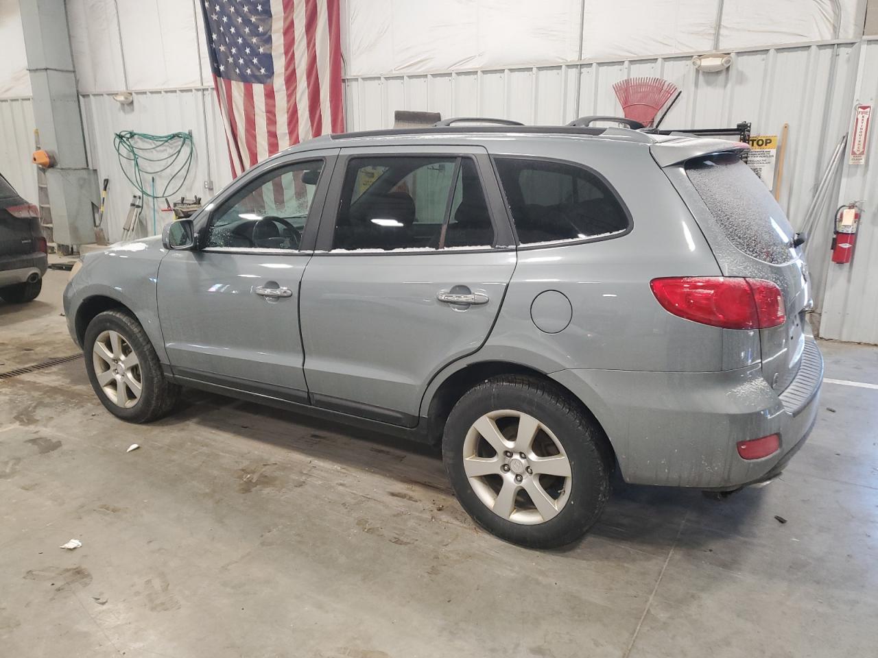 2007 Hyundai Santa Fe - Image 2