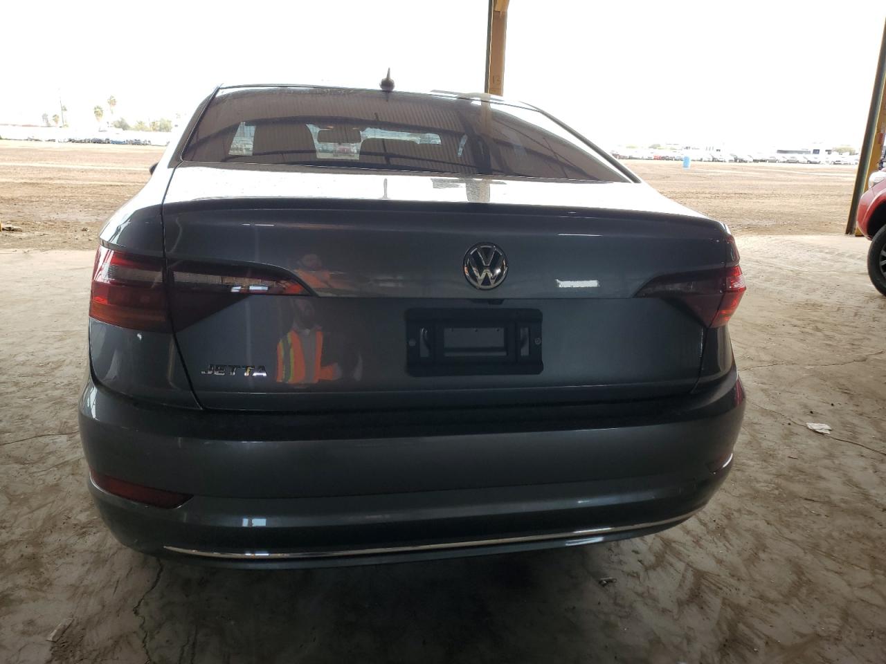 2019 Volkswagen Jetta - Image 6