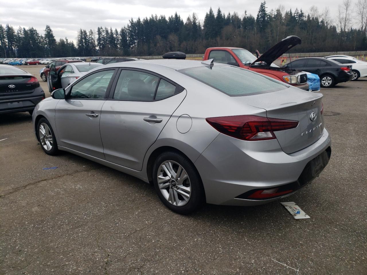 2020 Hyundai Elantra - Image 2