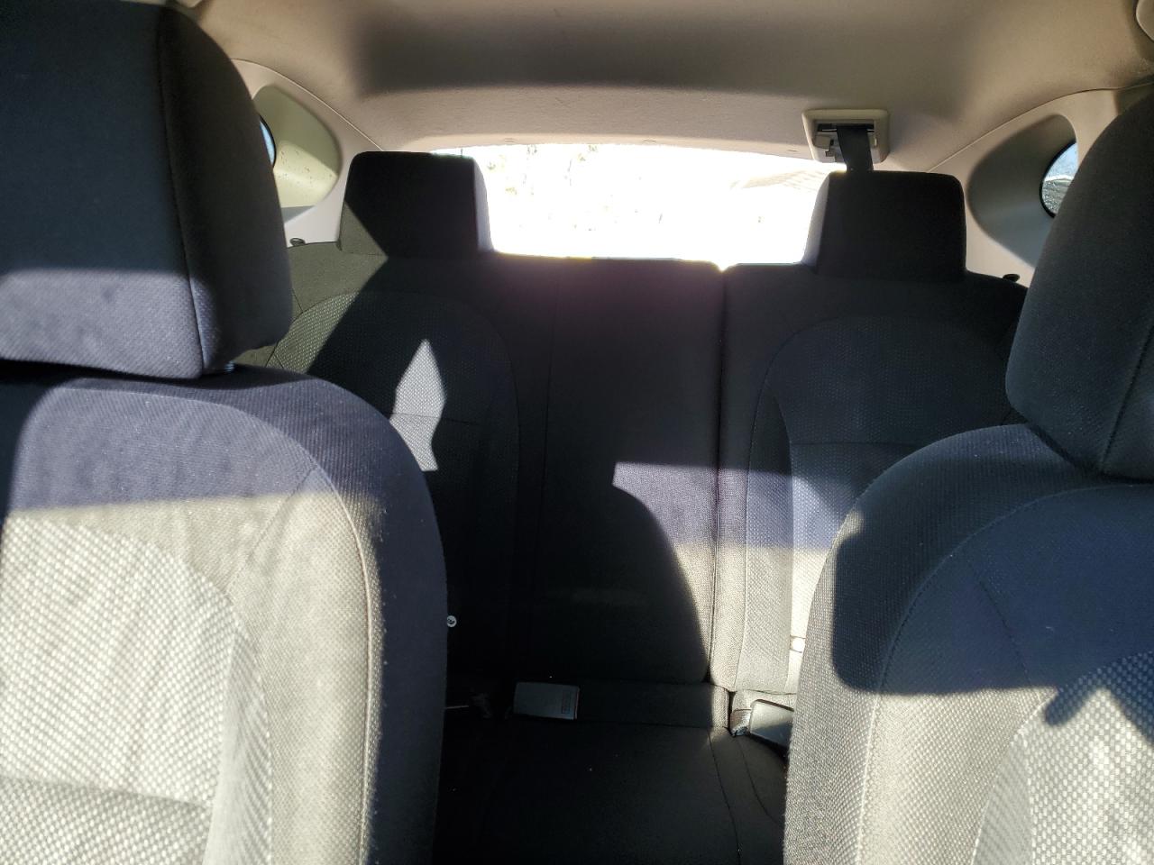 2015 Nissan Rogue - Image 10