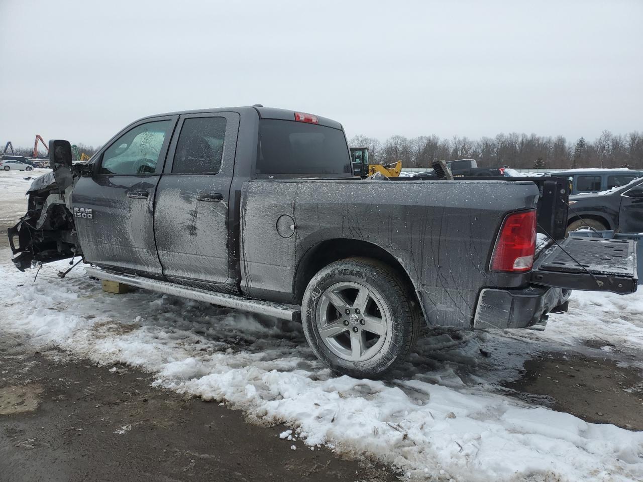 2016 RAM 1500 - Image 2