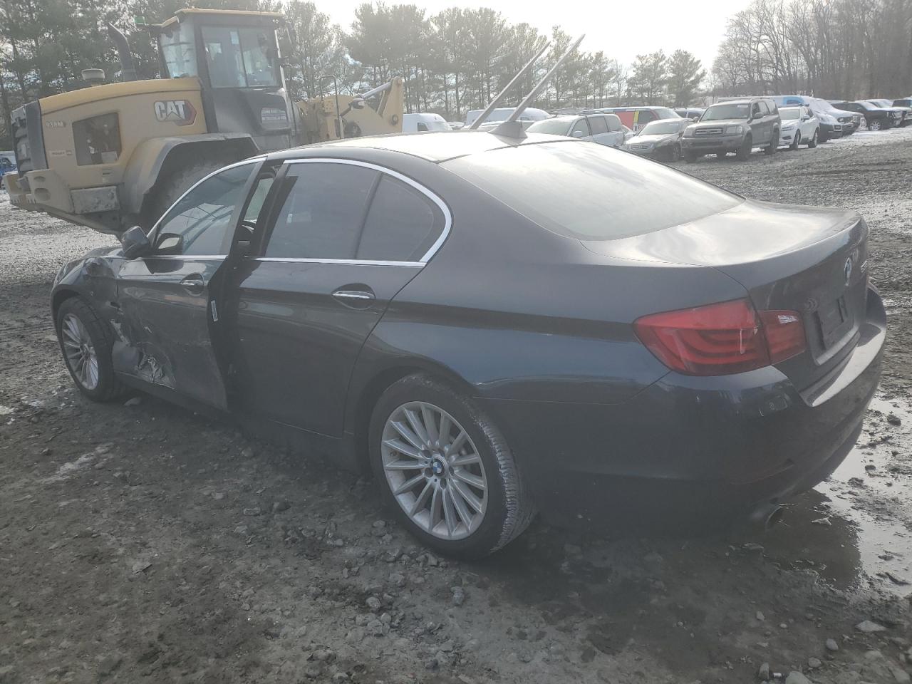 2011 BMW 5er - Image 2