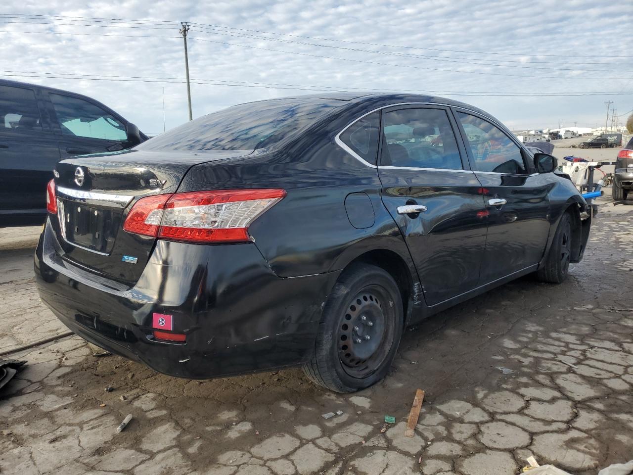 2013 Nissan Sentra - Image 3