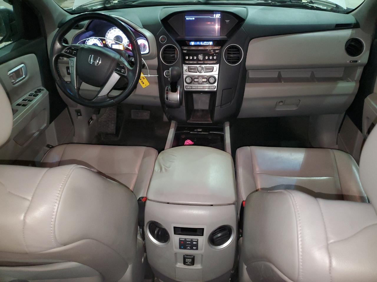 2014 Honda Pilot - Image 8