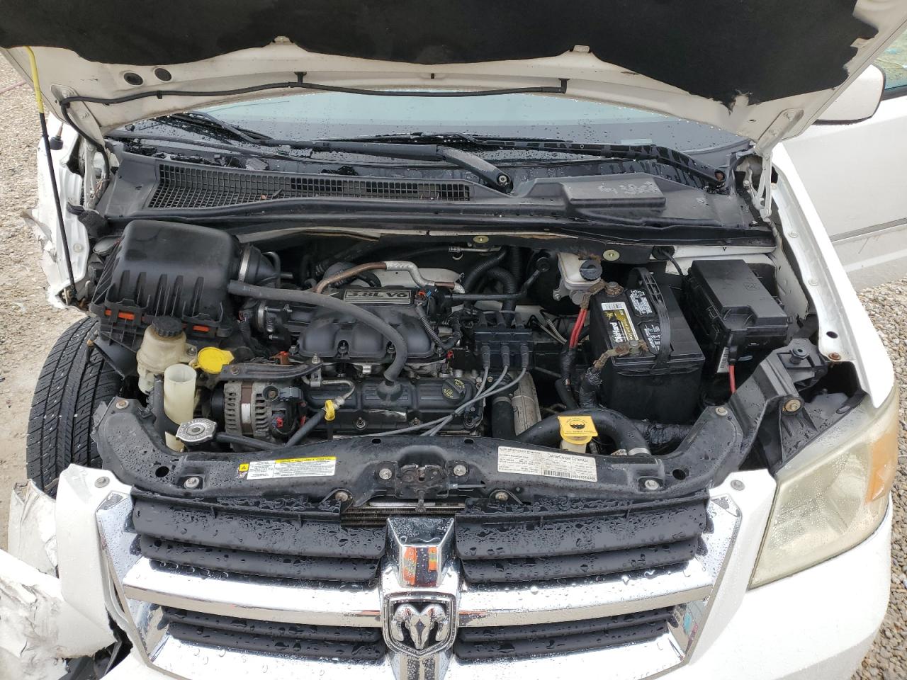 2008 Dodge Caravan - Image 12