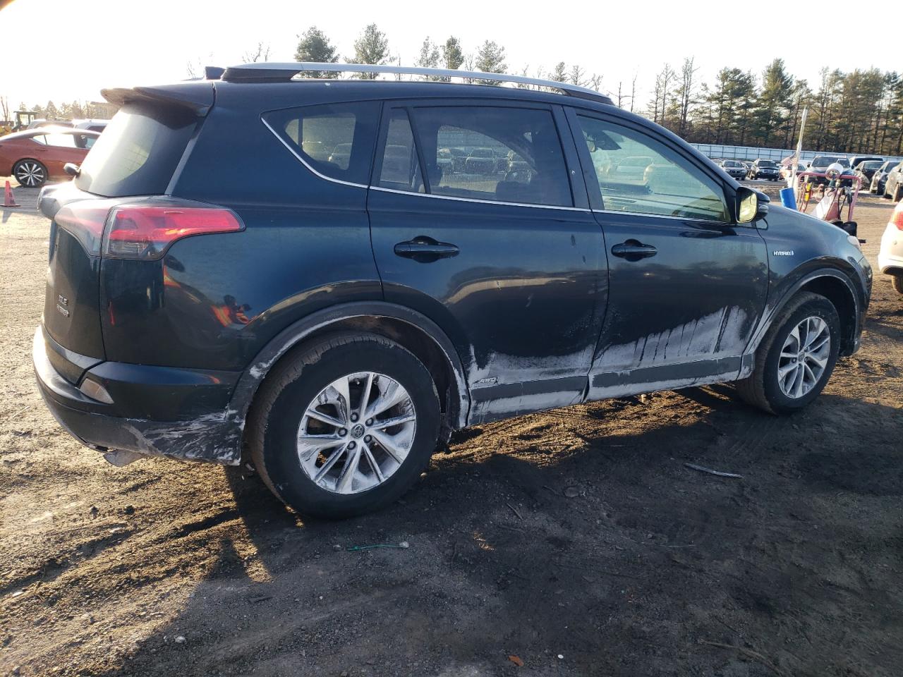 2018 Toyota RAV 4 - Image 3