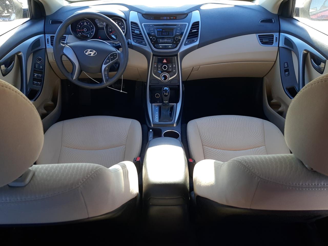 2016 Hyundai Elantra - Image 8