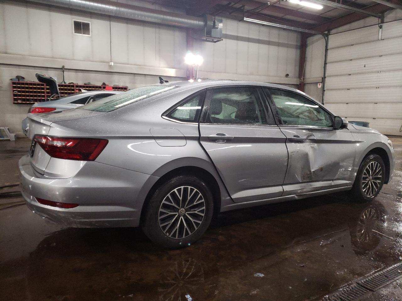2020 Volkswagen Jetta - Image 3