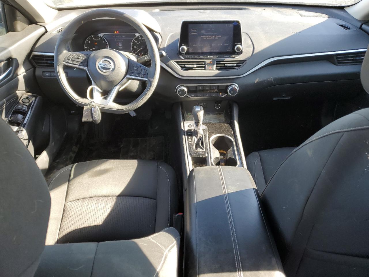 2021 Nissan Altima - Image 8