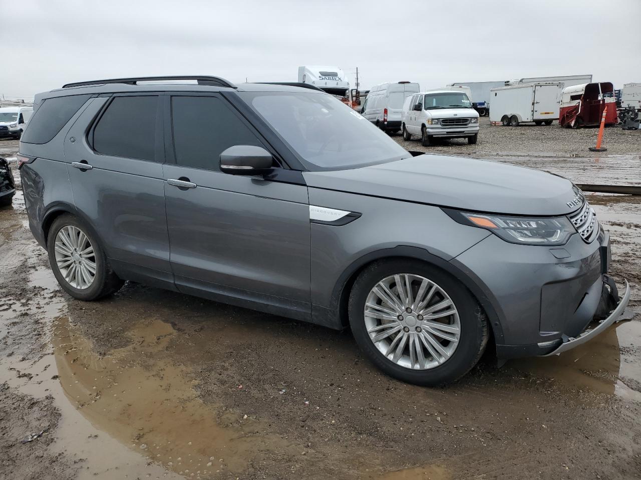 2018 Land Rover Discovery - Image 4