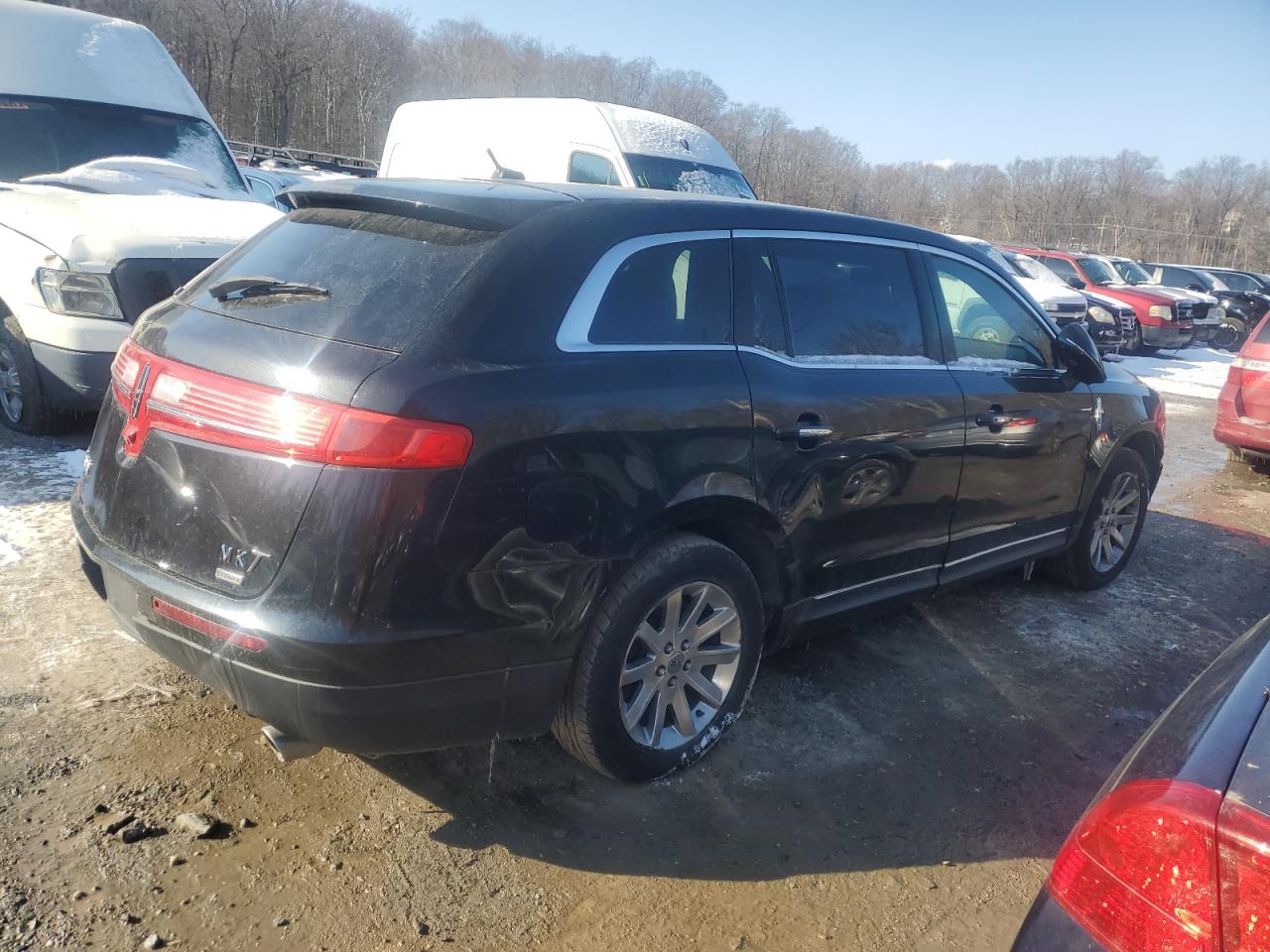 VIN 2LMHJ5NK8DBL56871 2013 LINCOLN MKT no.3