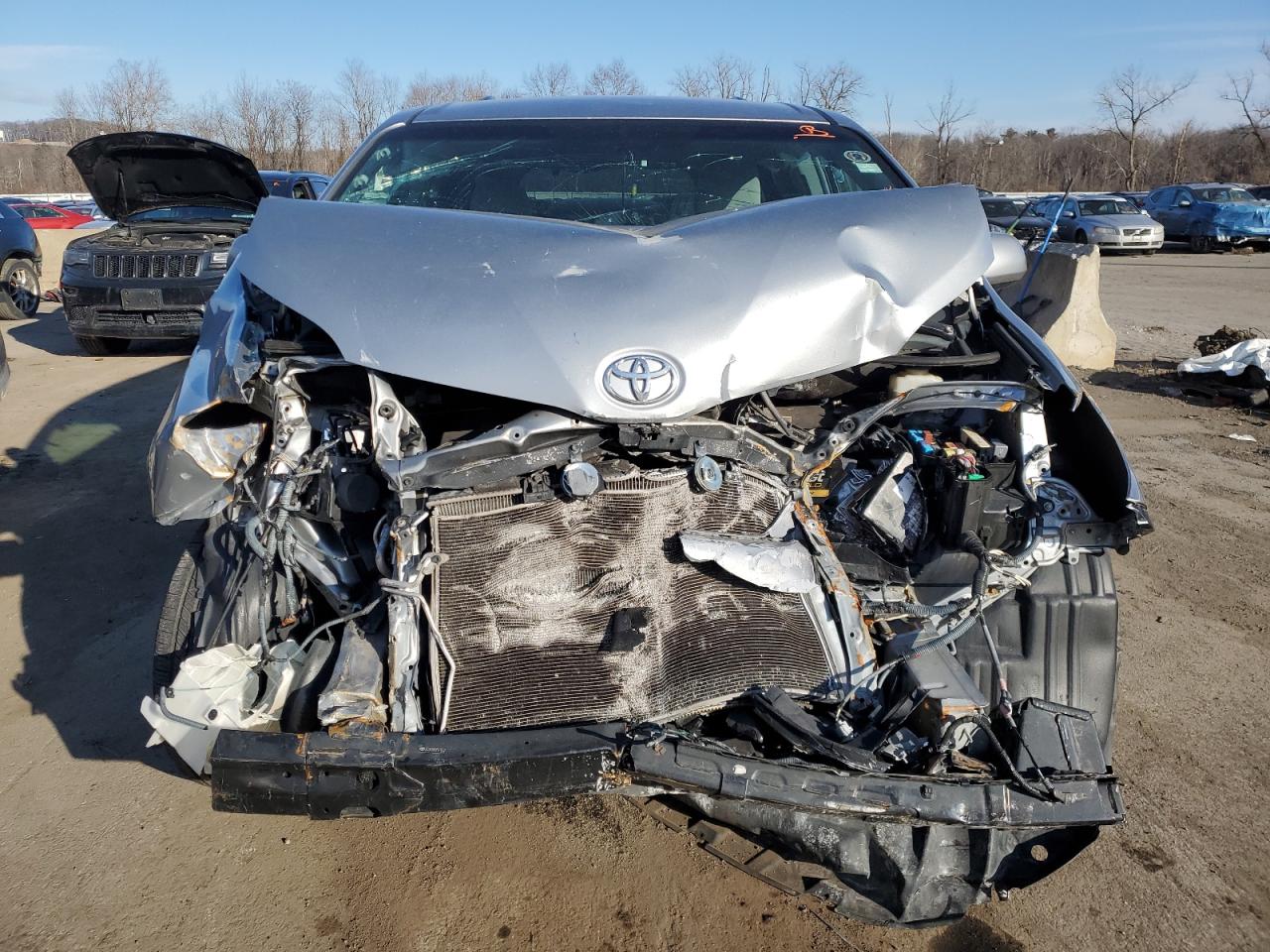 2015 Toyota Sienna - Image 5
