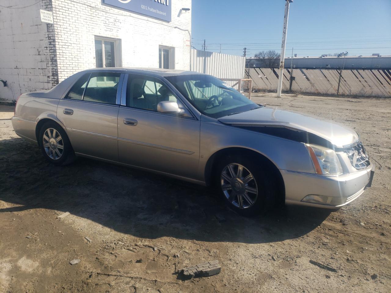 2006 Cadillac DTS - Image 4