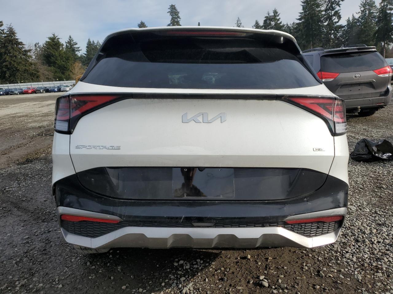 2023 Kia Sportage - Image 6