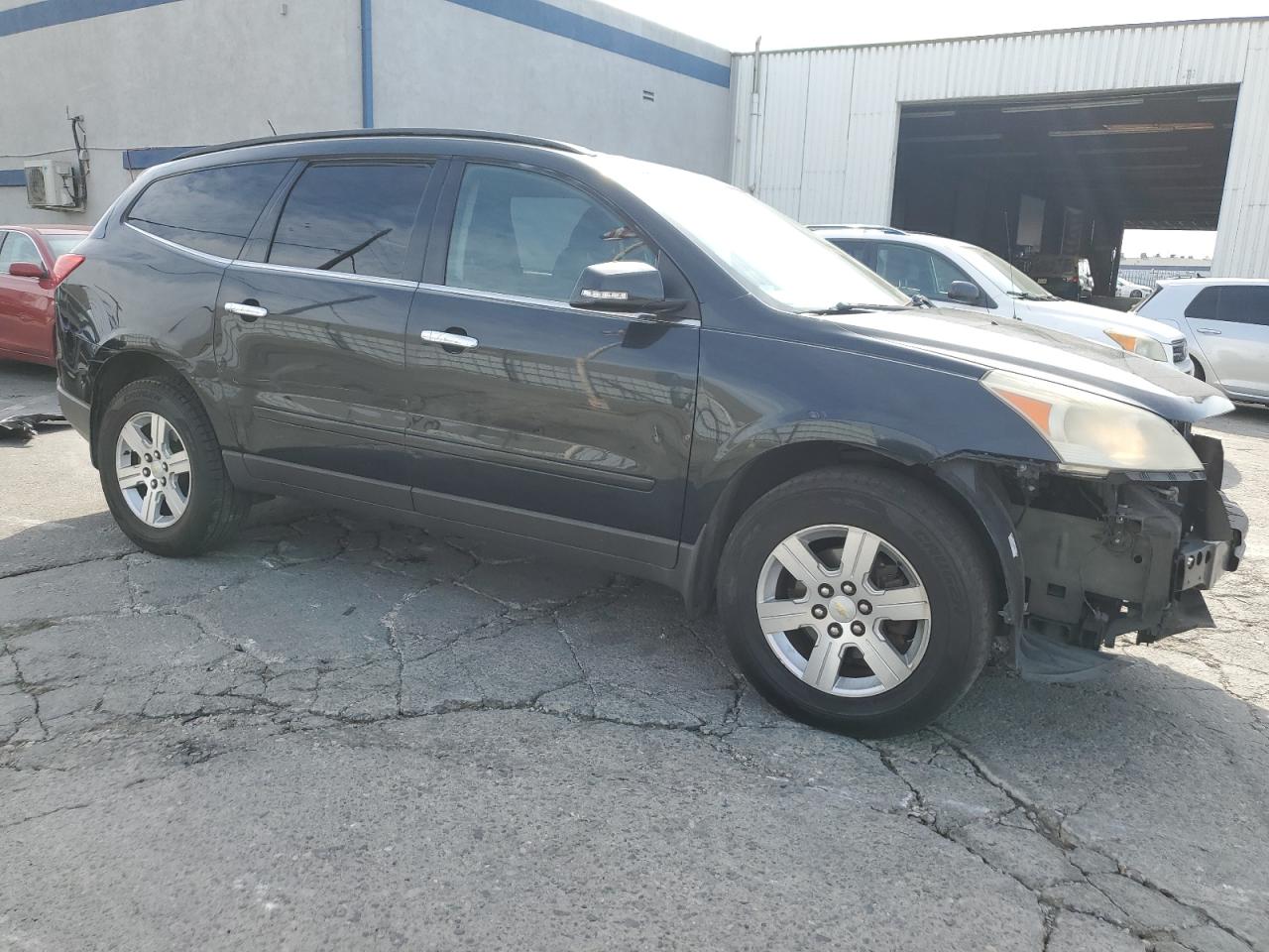 2011 Chevrolet Traverse - Image 4