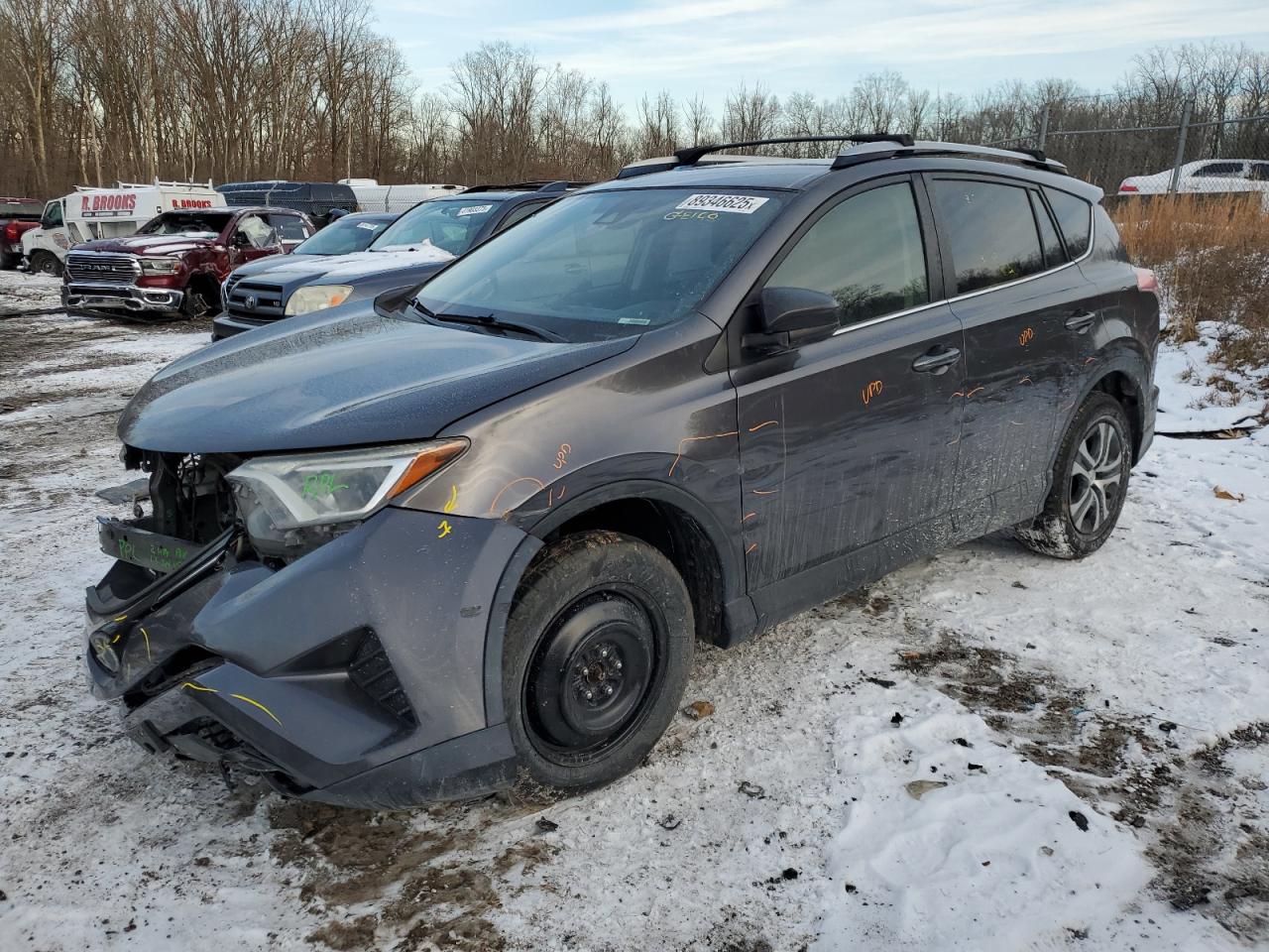 2017 Toyota Rav4 Le for Sale in Baltimore, MD - Front End