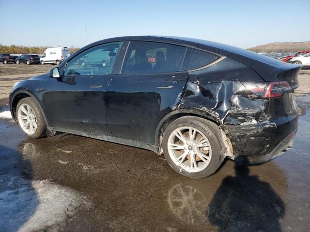  TESLA MODEL Y 2023 Черный