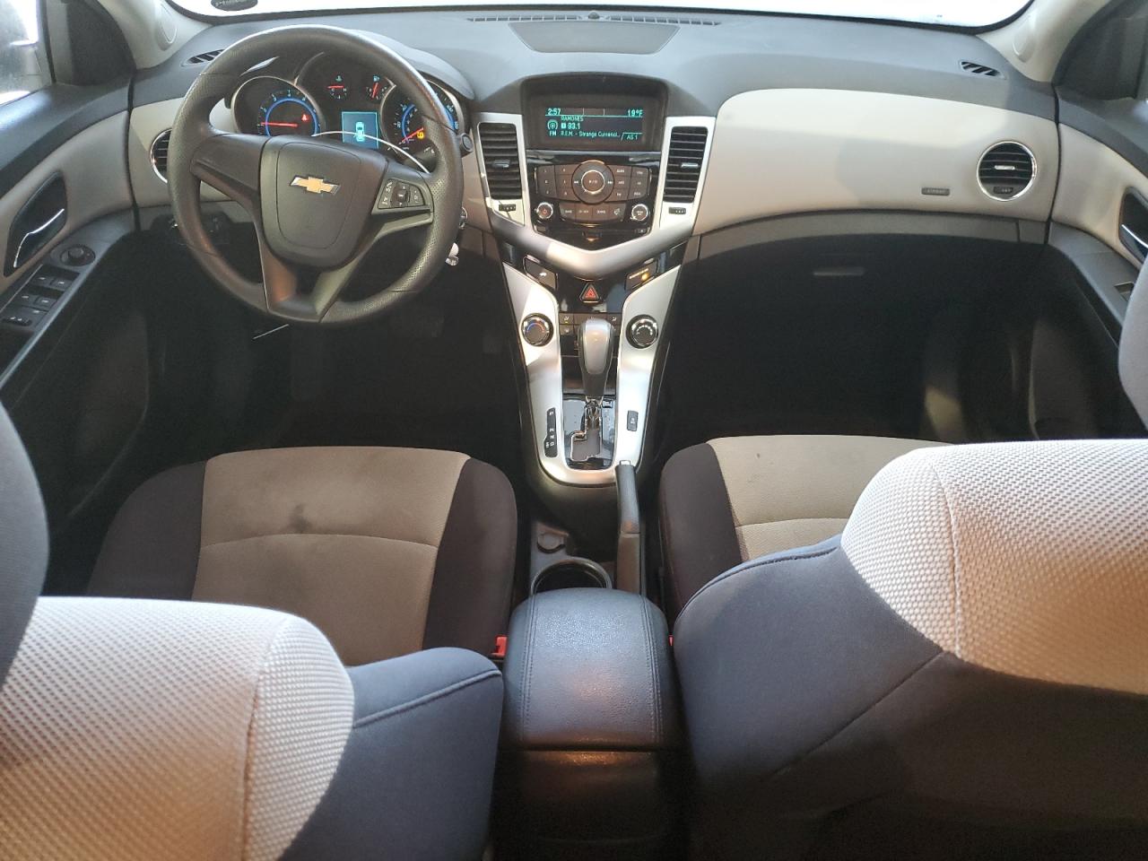 2015 Chevrolet Cruze - Image 8