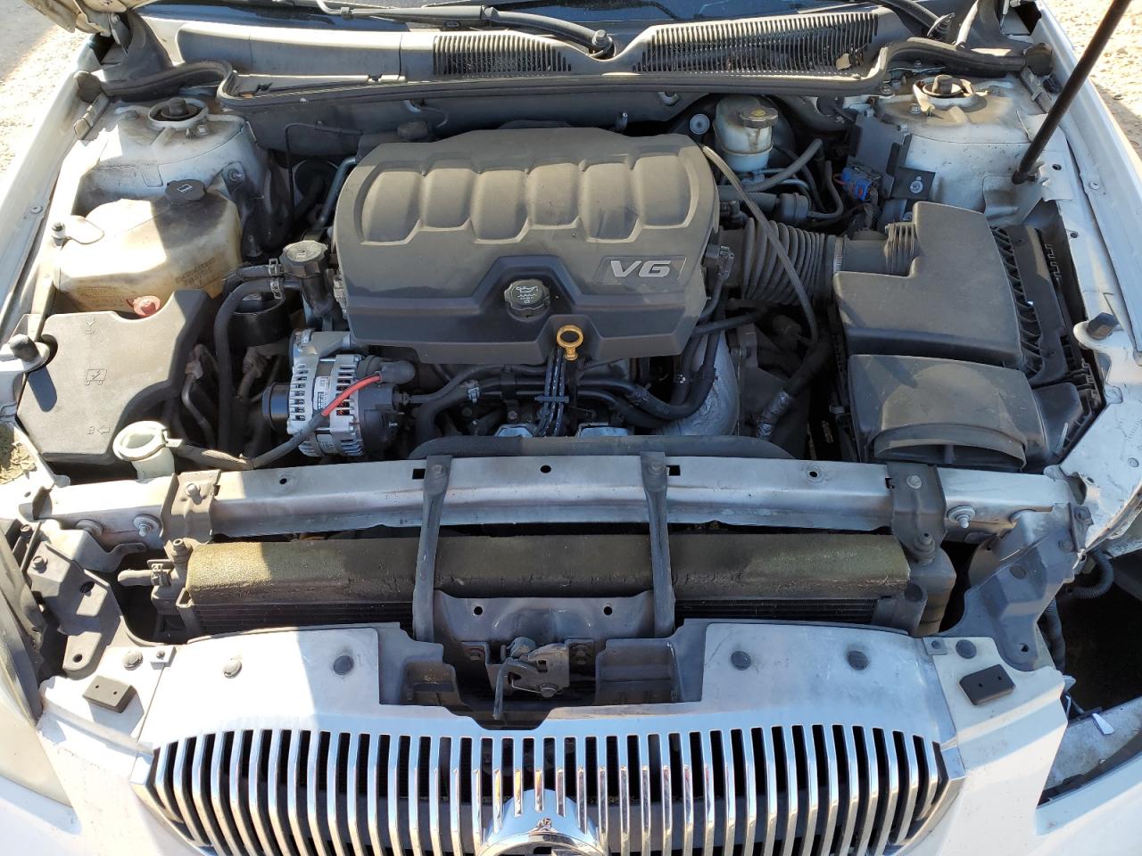 2009 Buick Lucerne - Image 11
