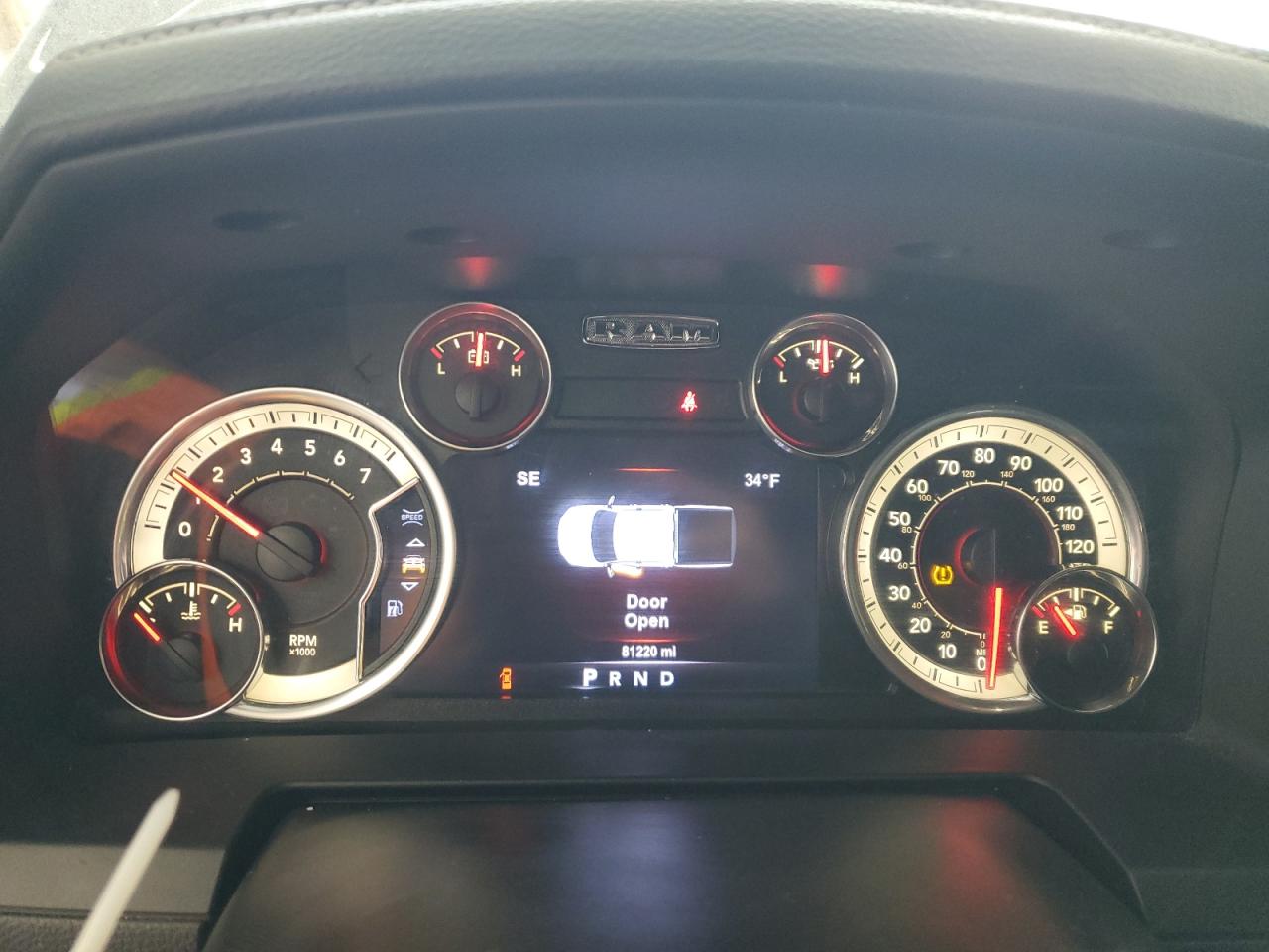 2017 RAM 1500 - Image 9