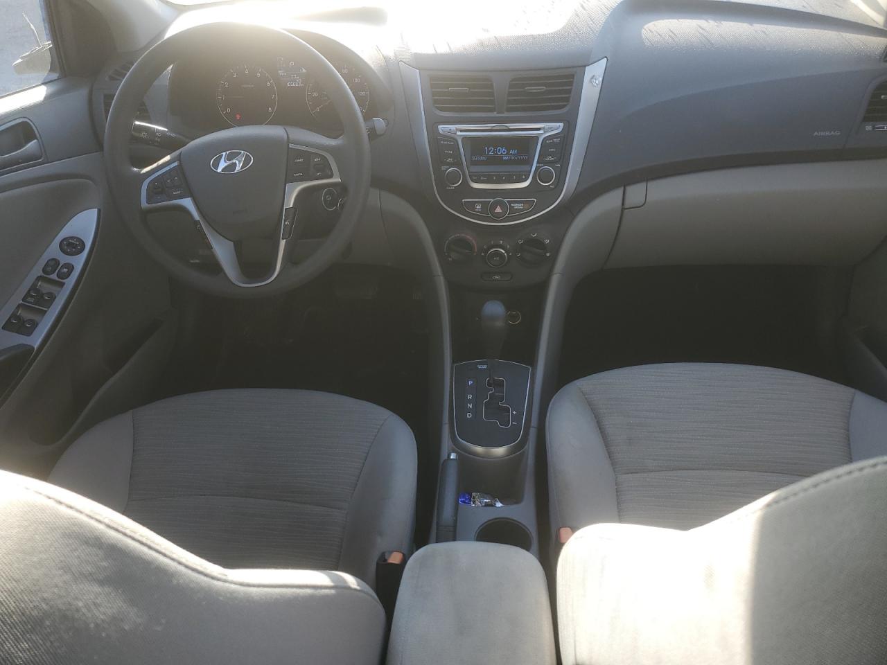 2016 Hyundai Accent - Image 8
