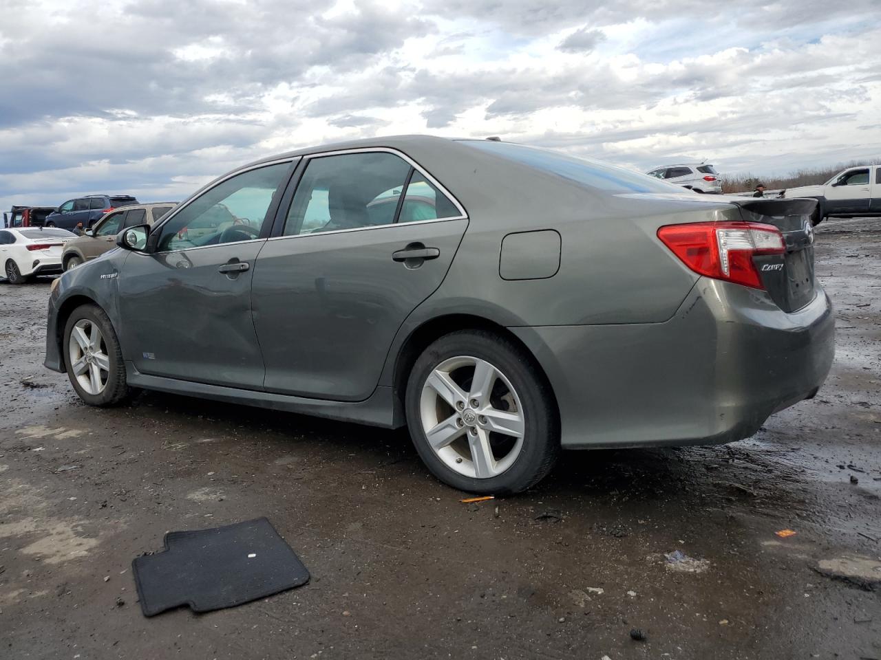 2014 Toyota Camry - Image 2