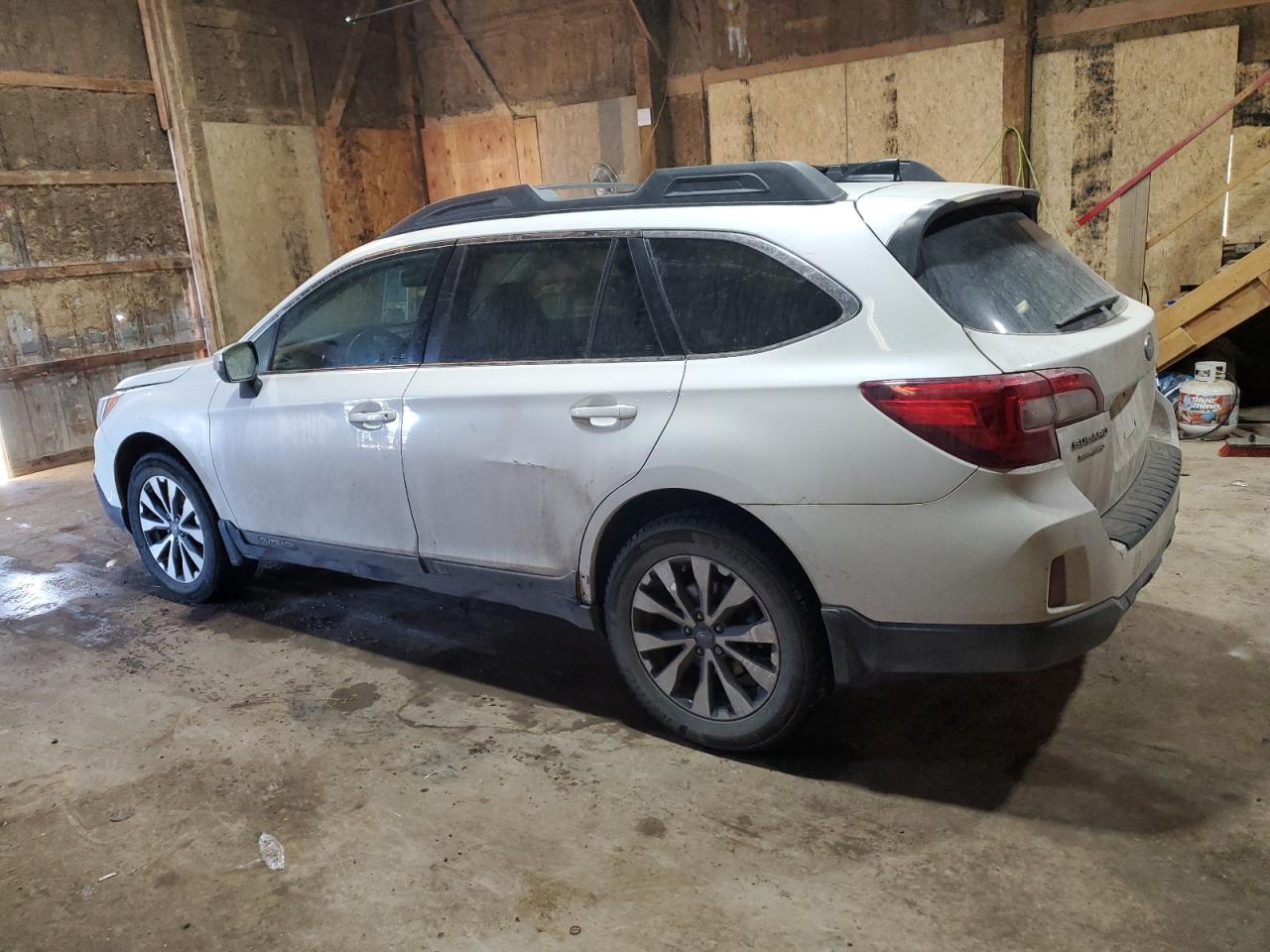 2016 Subaru Outback - Image 2
