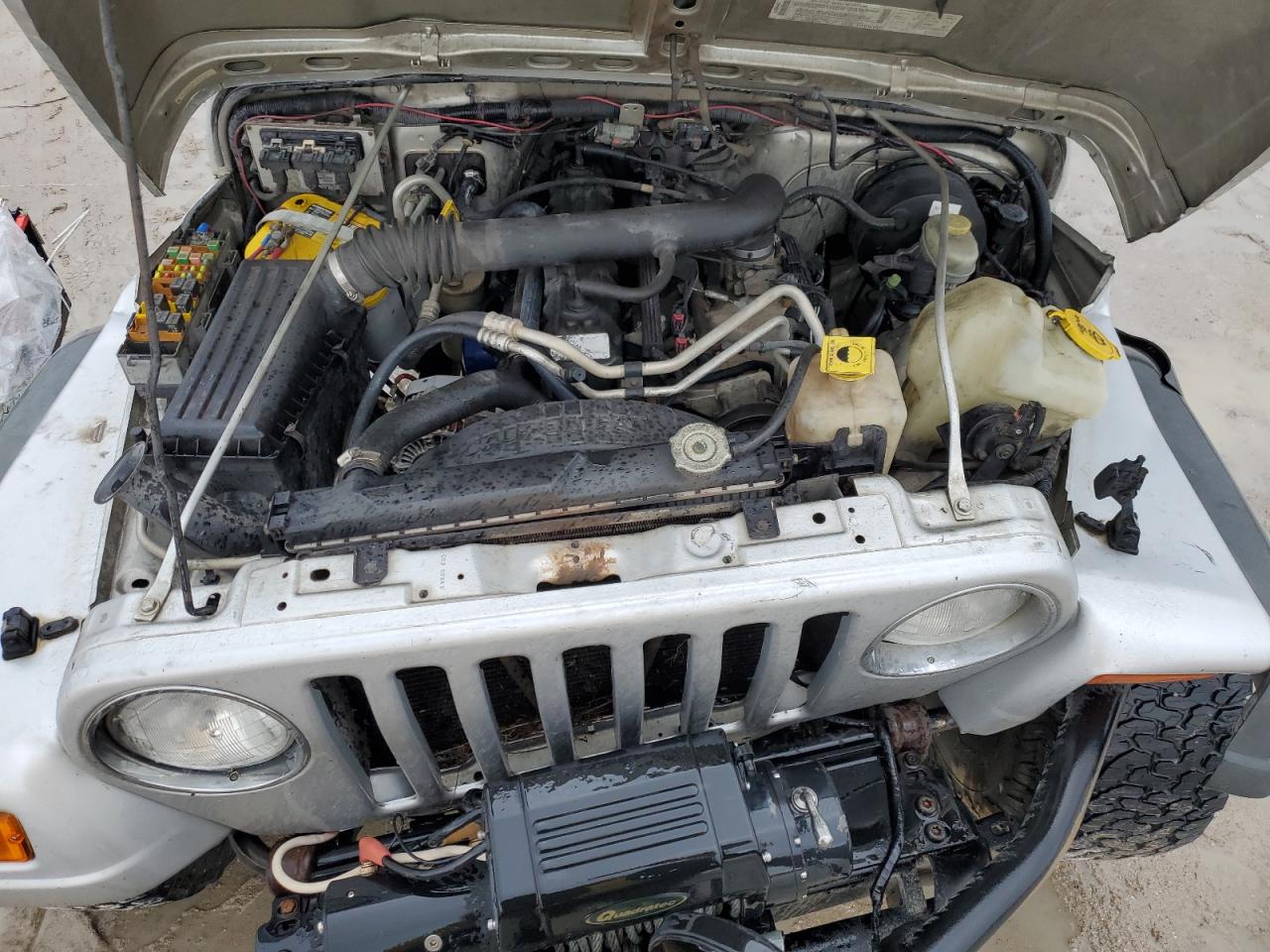 2003 Jeep Wrangler - Image 12