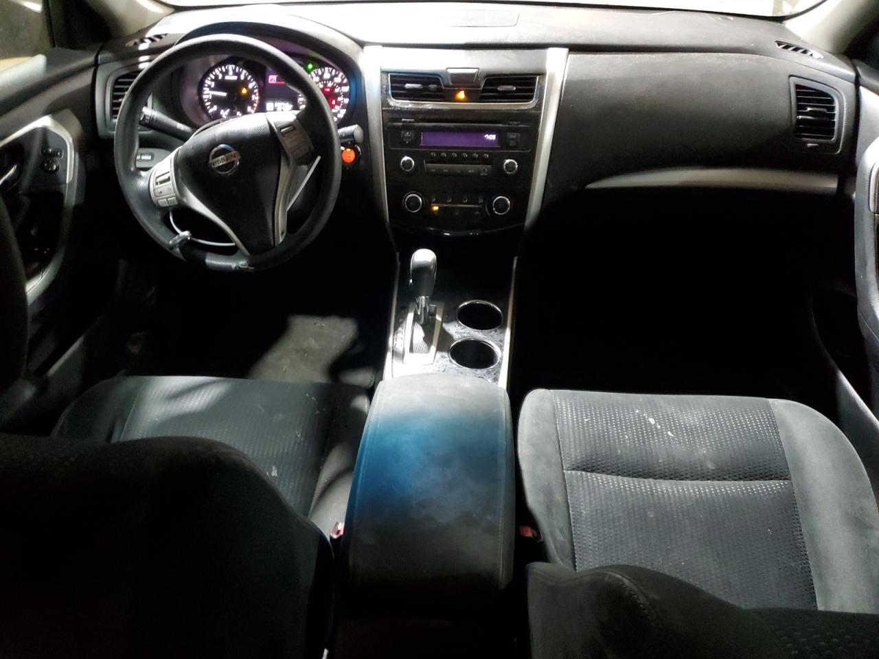 2015 Nissan Altima - Image 8