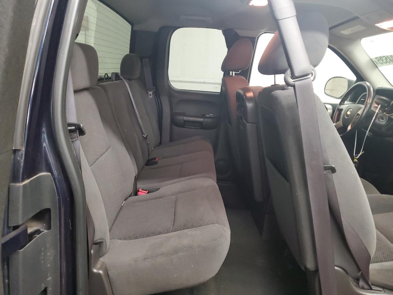 2008 Chevrolet Silverado - Image 10