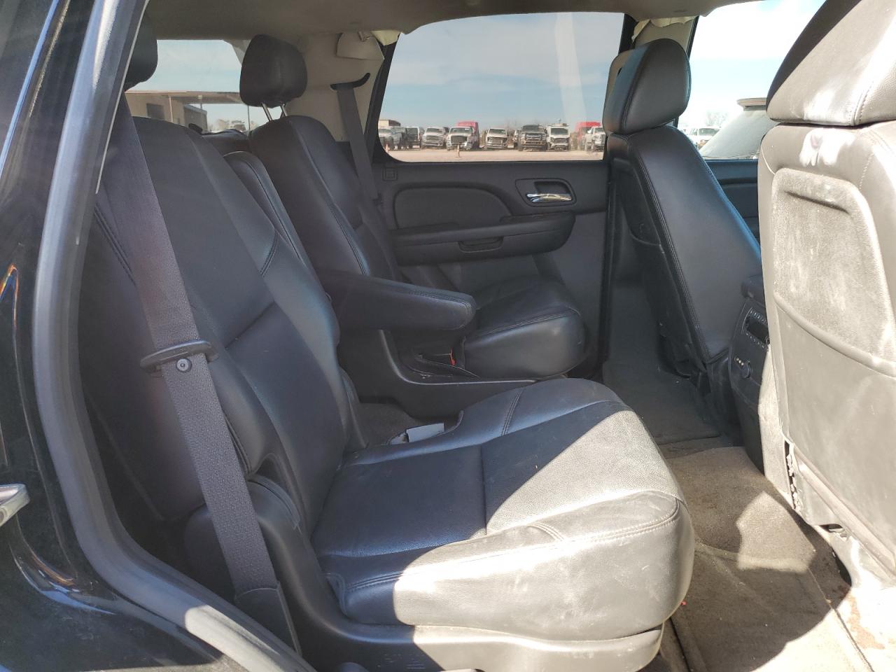 2009 Chevrolet Tahoe - Image 11