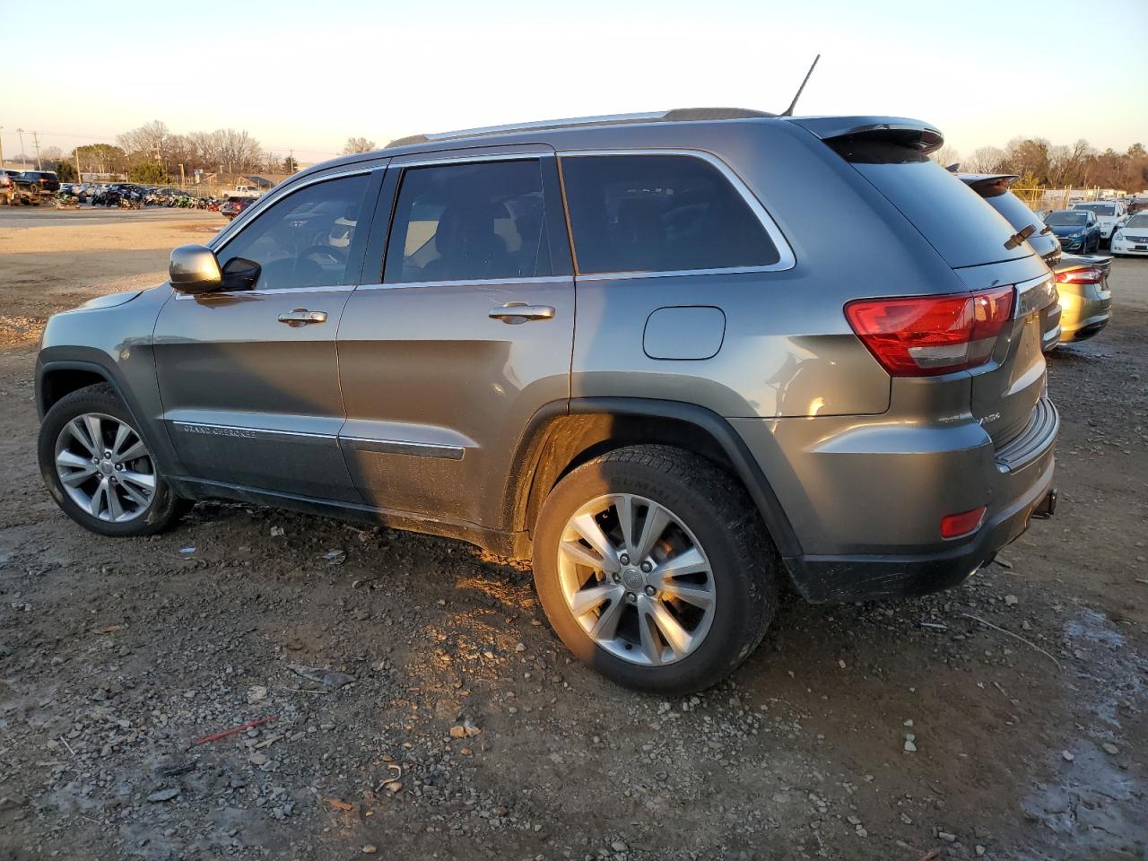 2012 Jeep Grand Cherokee - Image 2