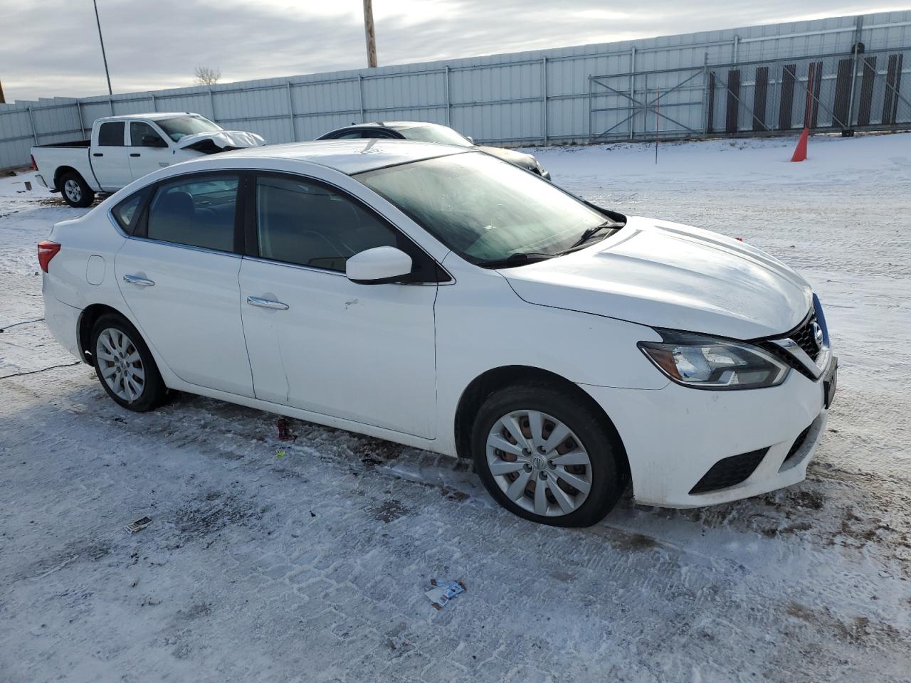 VIN 3N1AB7APXGY281925 2016 NISSAN SENTRA no.4